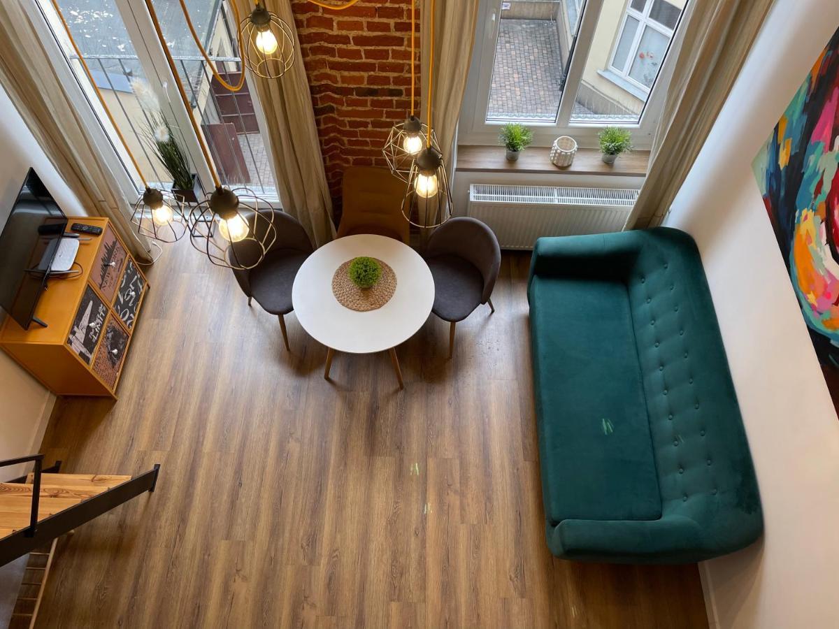 شقة Urokliwy Loft W Ncl Kamienica Vabank 34 وودج المظهر الخارجي الصورة