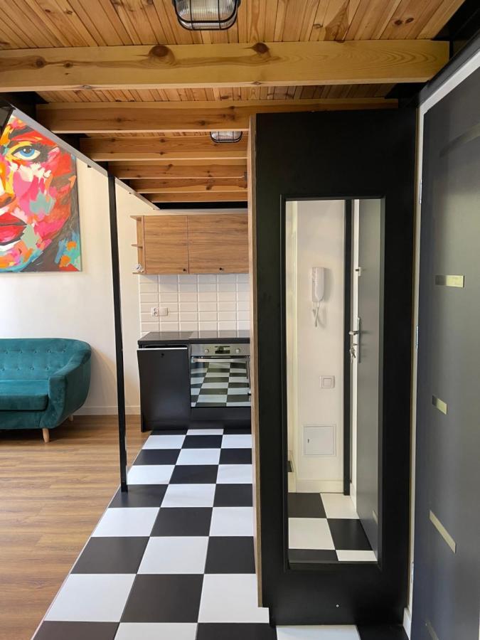 شقة Urokliwy Loft W Ncl Kamienica Vabank 34 وودج المظهر الخارجي الصورة